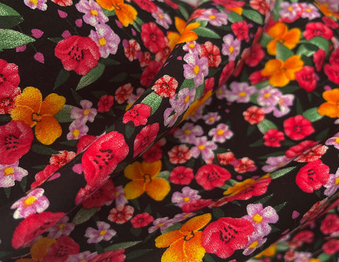 2 Metres Of A Colourful Candy Floral Print 100% Viscose Poplin Dress Fabric