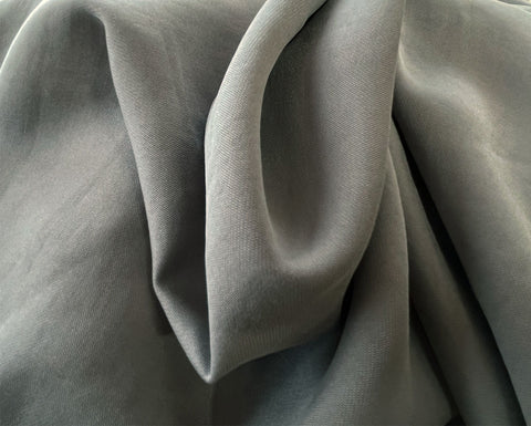 3 Metres Of A Sophisticated Dolphin Grey Super Soft Cupro Suiting Dress Fabric